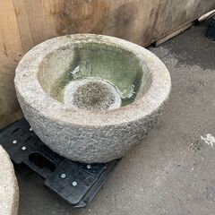 石臼　中古　直径48㎝　高さ25.5㎝　＃1　直径47㎝　高さ29㎝　2個セットの画像