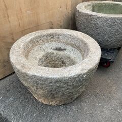 石臼　中古　直径48㎝　高さ25.5㎝　＃1　直径47㎝　高さ29㎝　2個セットの画像