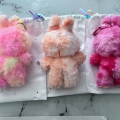 ラブブ 正規品の画像