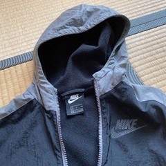NIKEサイズSウインドブレーカー上下の画像