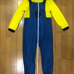 ミニオン　服（全身）の画像