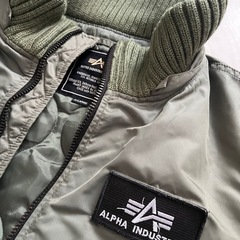 ALPHA INDUSTRIES MA-1 フライトジャケット カーキ49の画像
