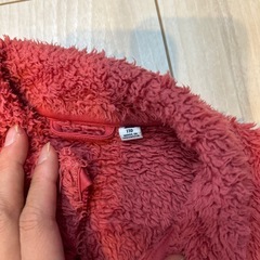 赤色フリースアウター　110の画像