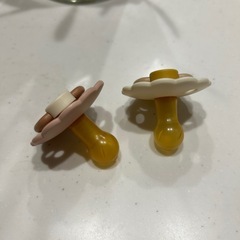 おしゃぶりの画像