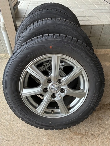 スタッドレスタイヤ