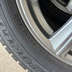 スタッドレスタイヤの画像
