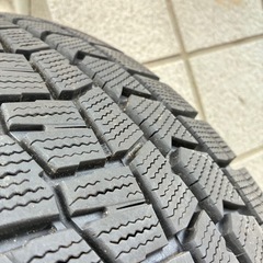 スタッドレスタイヤの画像