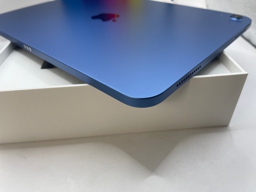 【未使用に近い】 Apple iPad 第10世代 64GB wifiモデル ブルー #mon238