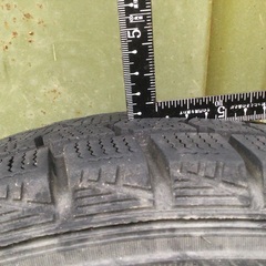 お話し中 165/70R13 スタッドレスタイヤ ２本　ダンロップの画像