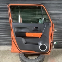 スズキ ハスラー DAA-MR41S 平成28年車  カラーNo A7K  トリムコード C26 左フロントドア
の画像