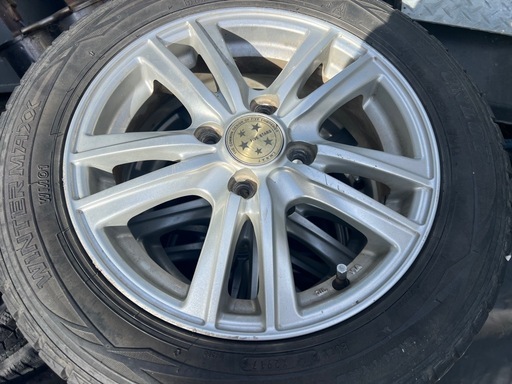 スタッドレスタイヤ