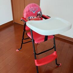 カーズ　テーブル付きベビーチェアの画像