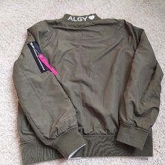 ALGY ブルゾン　リバーシブル　女の子　Mの画像