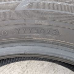 貴重　工賃込み２０２３年ヨコハマ冬タイヤ２０５／６０Ｒ１６　４本セットの画像