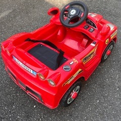 フェラーリ　乗車可能　子供用おもちゃの画像