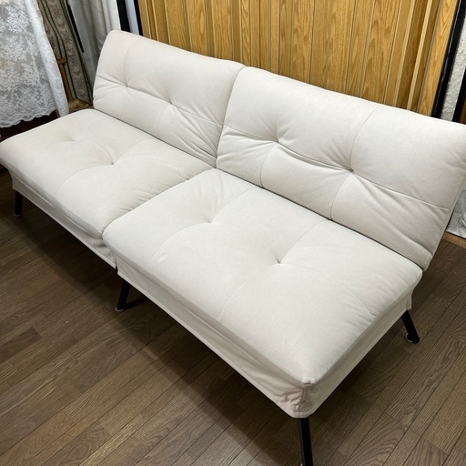 オフホワイト　2〜3人掛けソファー&ソファーベットボタン付きクッション