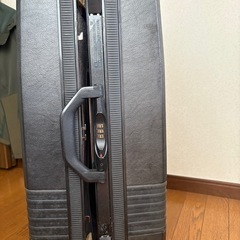 サムソナイト　スーツケースの画像