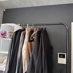 ハンガーラックの画像