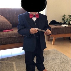子供用スーツの画像