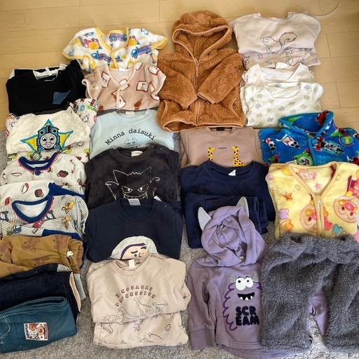 【80〜90】ブランド品アンパンマンなど　子供　秋冬服50点まとめ売り　男の子