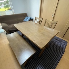 ダイニング　テーブルの画像
