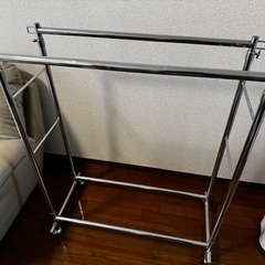 パイプハンガー　カインズで多分購入の画像