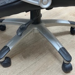 仕事小屋に　社長イスの画像