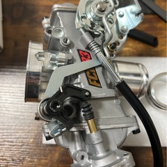 Dトラッカー250 FCR33 モタードの画像