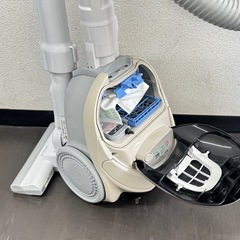 A1652🌟激安‼️2021年製日立電気掃除機CV- KP300J 🌟の画像