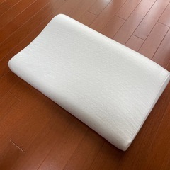 【美品】テンピュール枕の画像