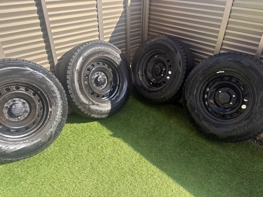 FJクルーザー/ランクル用265/70R17スタッドレスタイヤ4本純正ホイール付