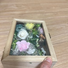 フェイクフラワーボックス可愛いプレゼントの画像