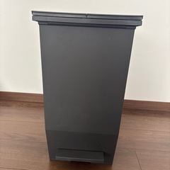 未使用　ゴミ箱の画像