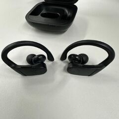 Beats ワイヤレスイヤホン ブラックの画像