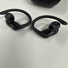 Beats ワイヤレスイヤホン ブラックの画像