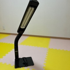 卓上ライトの画像