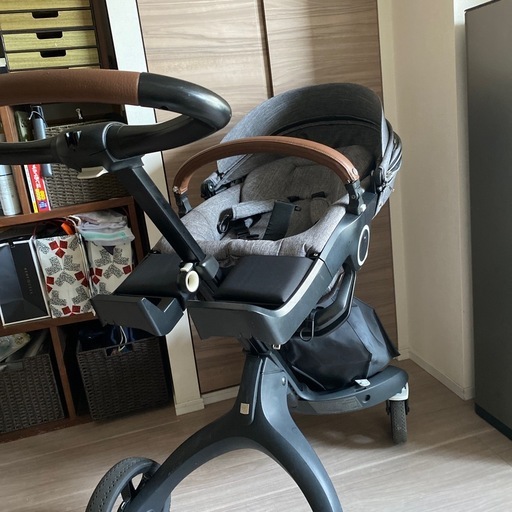 ストッケ エクスプローリー ベビーカー V6