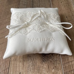 【Boucheron】ブシュロン　リングピローの画像