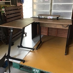 未使用　コーナー付きワークデスク　机　テーブル　作業台の画像