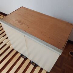 吊り戸棚の画像