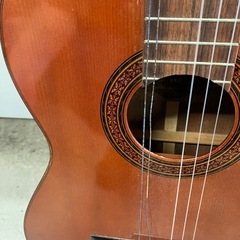 石2510-420 YAMAHA G-85D クラシック アコースティックギター 弦が２本切れてます キズ 汚れありの画像
