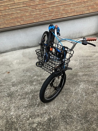 週末限定で、値下げして4000円で、さらに1000円値引きして、3000円になりました。。16インチ自転車練習用　　　　