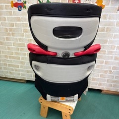コンビ　combi ジュニアシート ブースターシート ムーヴフィットジュニア ブラック 3才からご利用いただけます 付属品は写真通り  使用に伴う細かな傷汚れなどがございます 中古品にご理解のある方をお待ちしております 神経質な方はお控えください。の画像