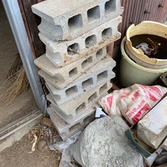取引中　使用済みブロックたくさんの画像