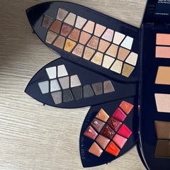 sephora 多色アイシャドウパレットの画像