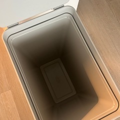 IKEA ダストボックスの画像