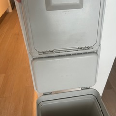 IKEA ダストボックスの画像