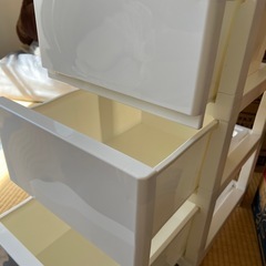 3段衣装ケースの画像