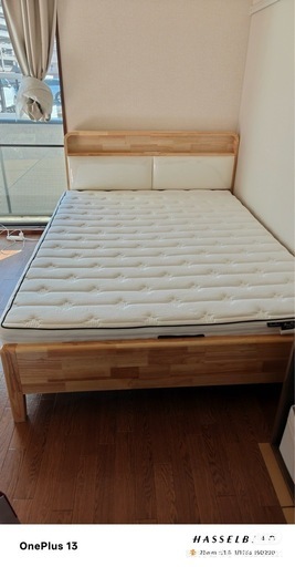 ? 木製セミダブルベッド（1.5m）譲ります ?
