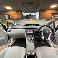 プリウスS LED  エディション | メンテナンス記録有り | 禁煙車| 修理履歴なし| キズなしの画像